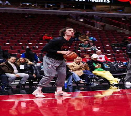 周四,欧罗巴前瞻,费伦茨瓦罗,皇冠体育app下载,皇冠体育官网,澳门皇冠体育,bet皇冠体育在线